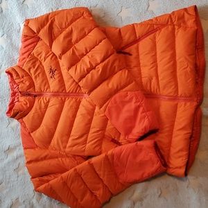 ARC'TERYX Women's Puffer Jacket